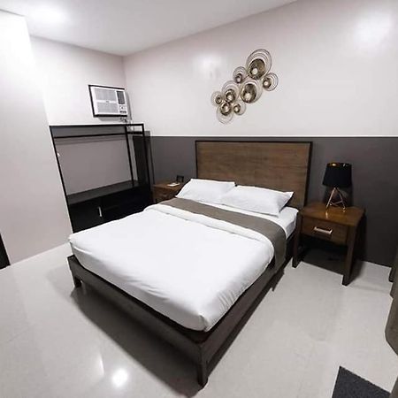 Bumble V Subic Hotel Olongapo Exteriér fotografie