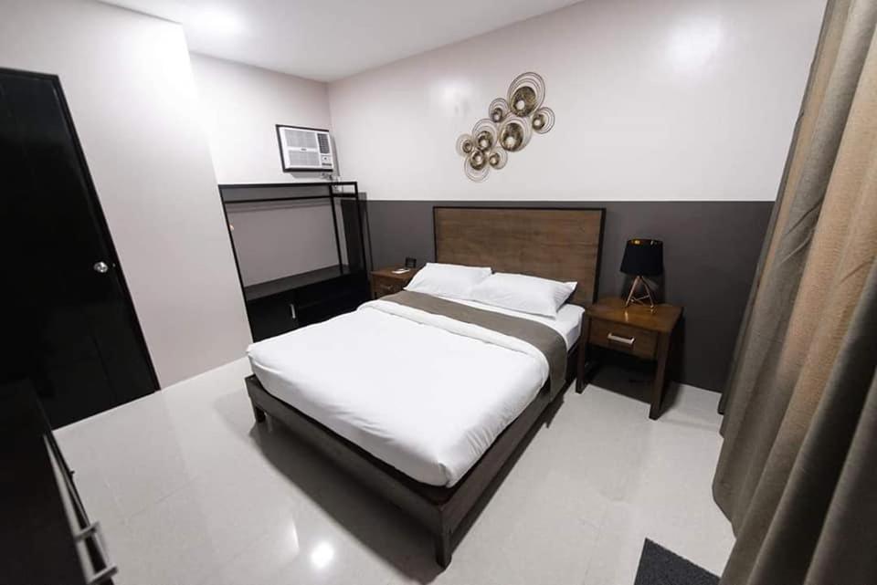 Bumble V Subic Hotel Olongapo Exteriér fotografie