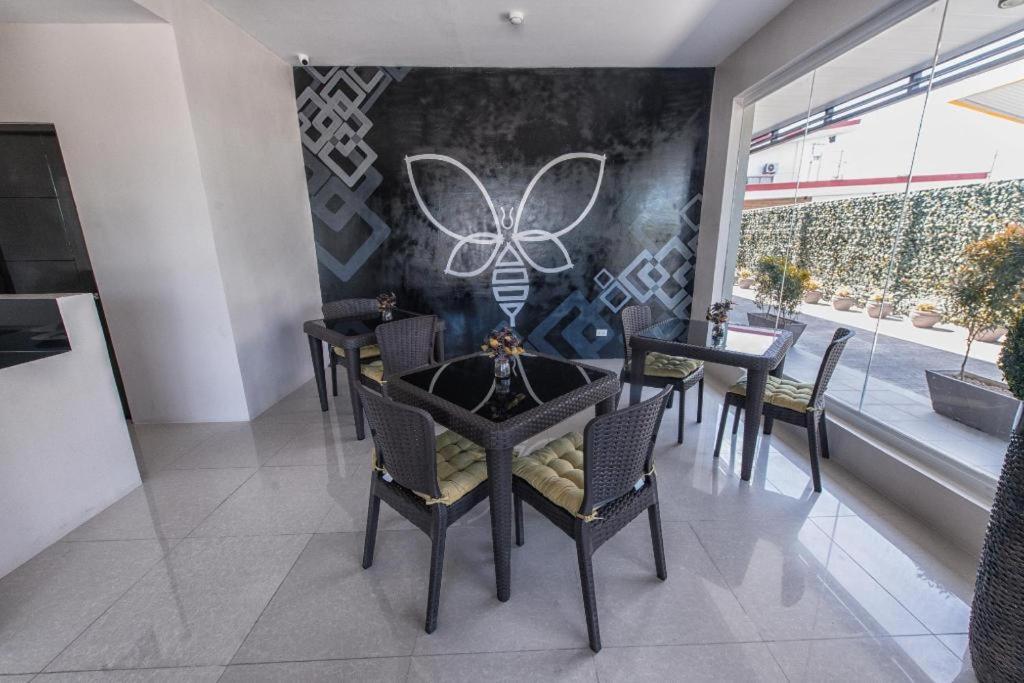 Bumble V Subic Hotel Olongapo Exteriér fotografie